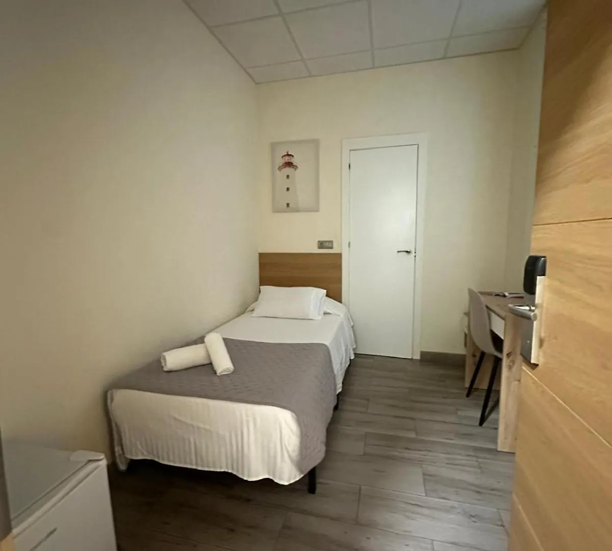 Hostal Balmes Centro Barcelona Guest house