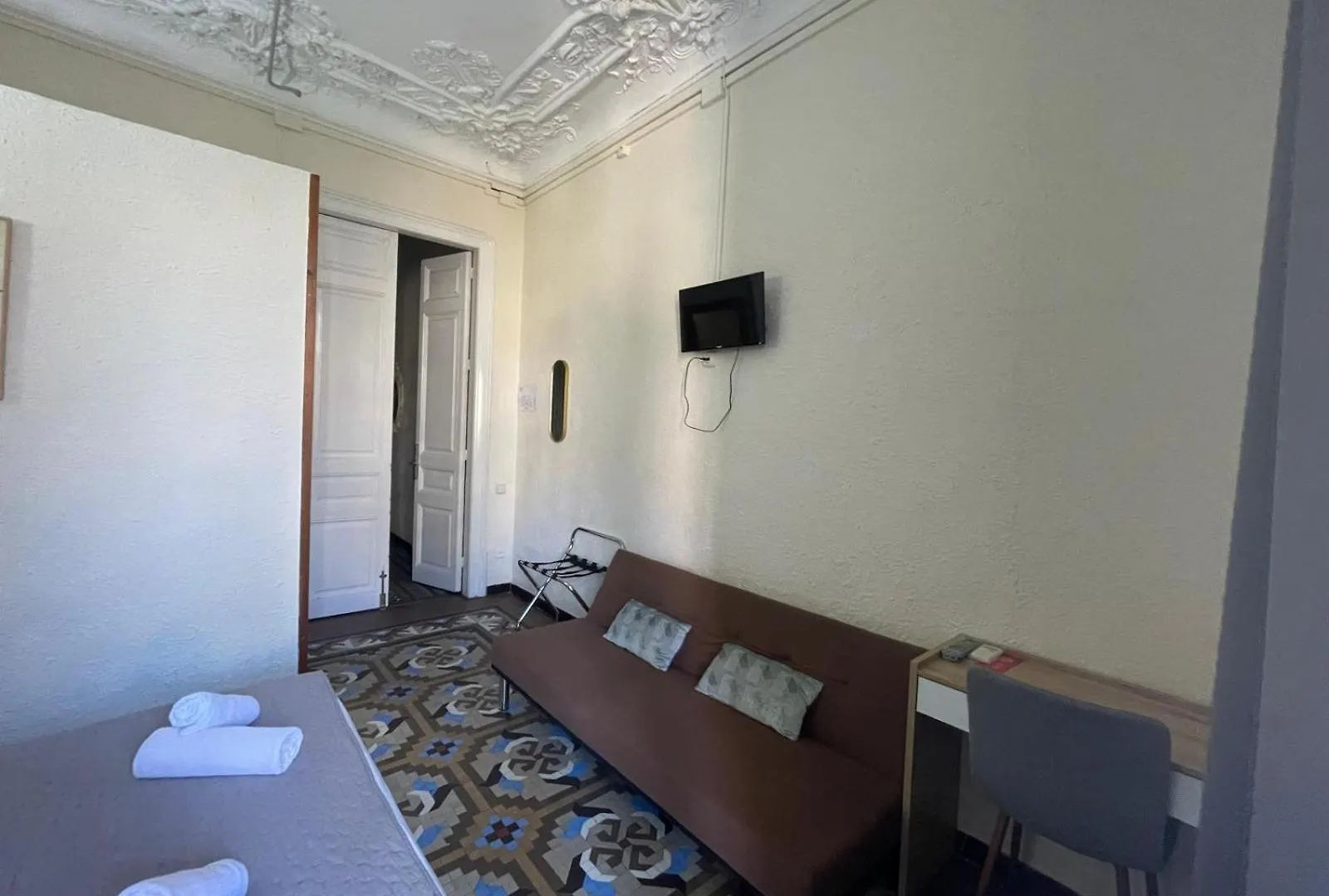 Guest house Hostal Balmes Centro Barcelona